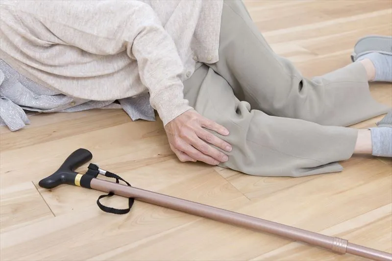 高齢者の転倒を予防するには