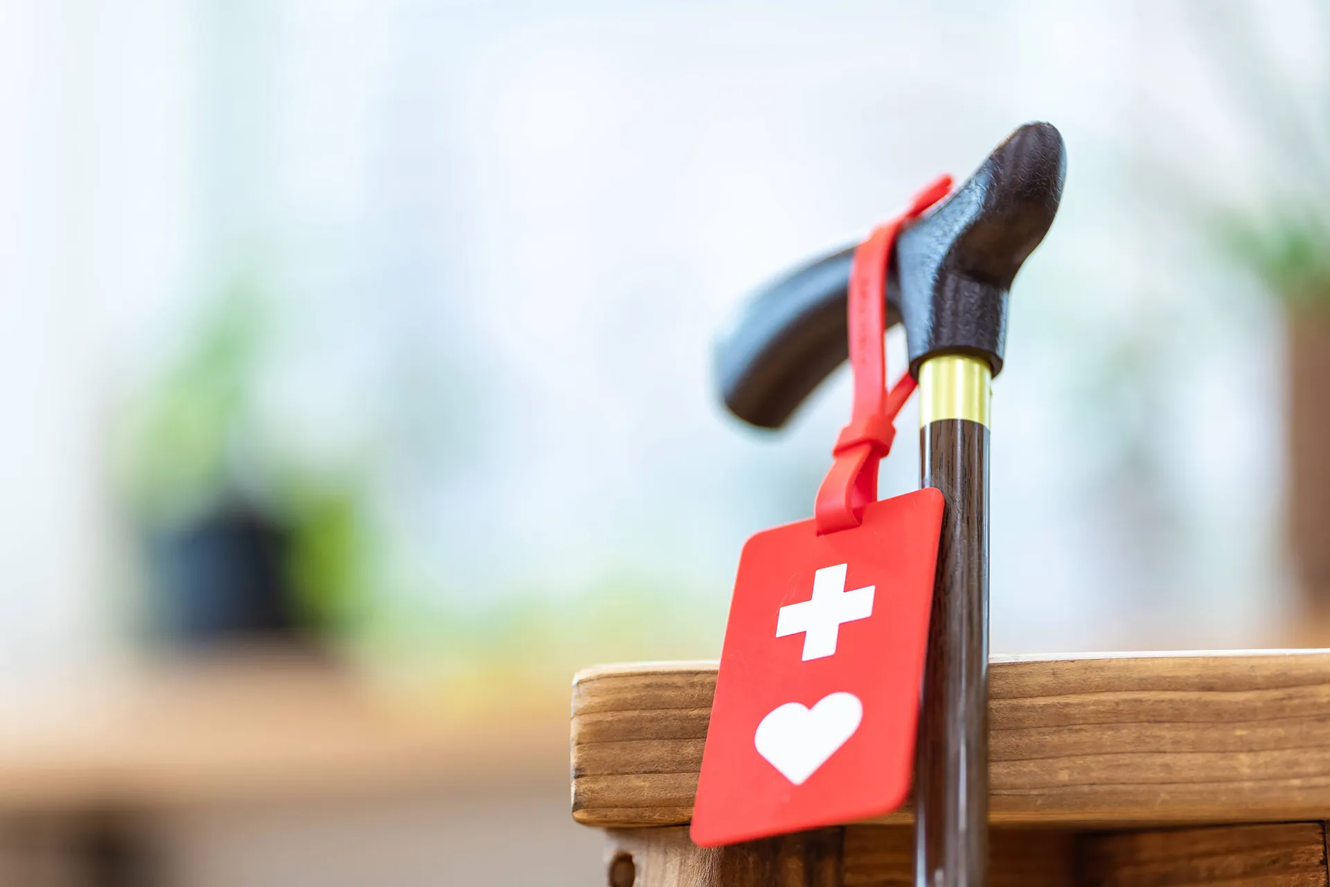 合同会社ラヴェスト